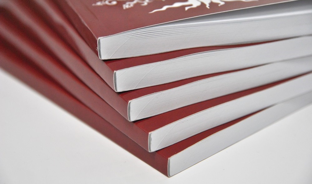 Печать книг и блокнотов в мягком переплёте Харьков Печать книг и блокнотов в мягком переплёте Харьков